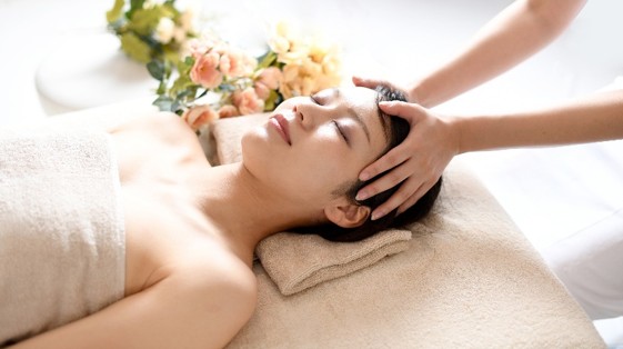 リンパマッサージ